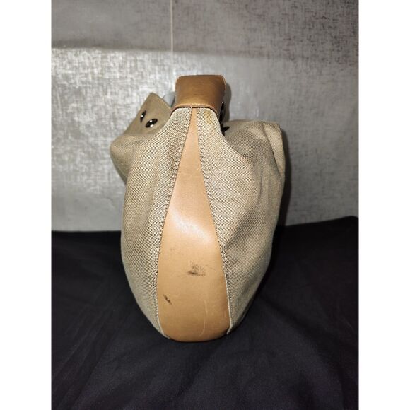 Gucci Linen and Leather Shoulder Bag - Picture 4 of 9